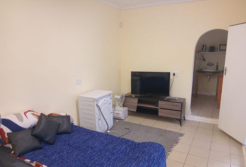 To Let 1 Bedroom Property for Rent in Grahamstown Eastern Cape